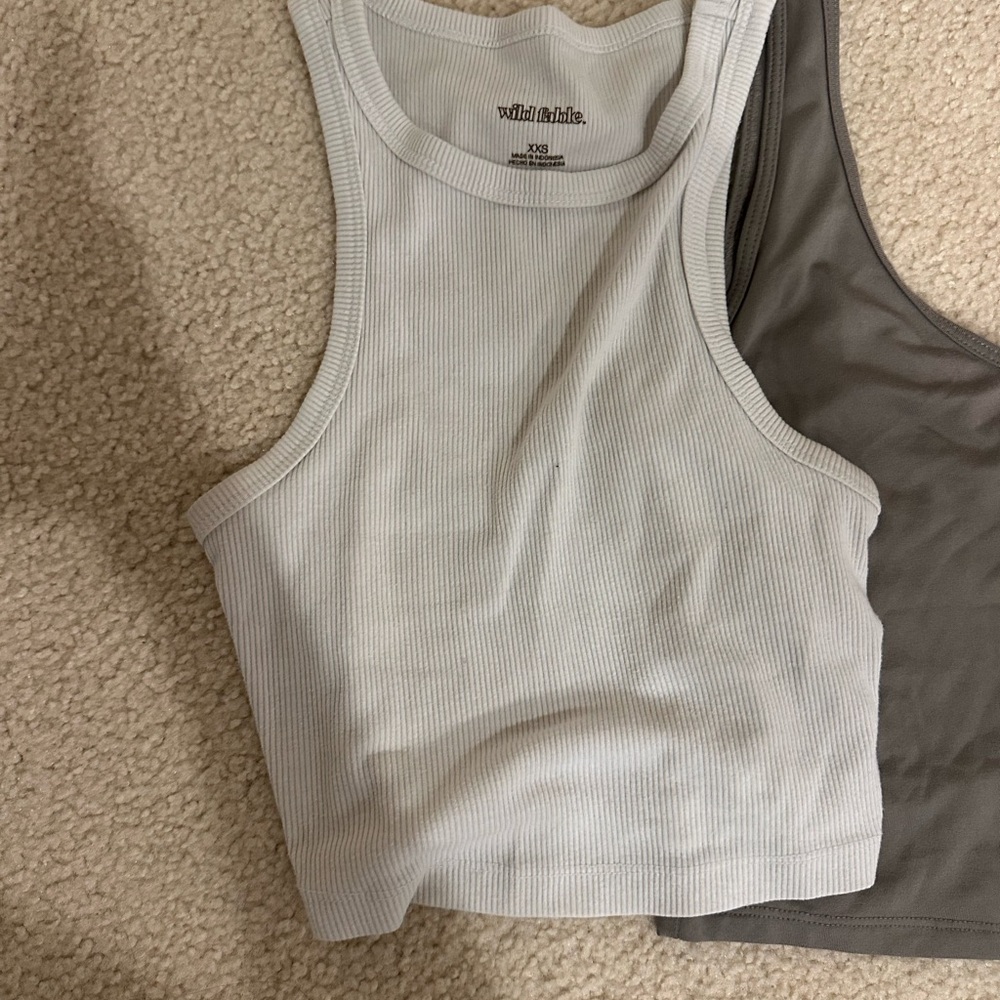 Women’s Tank Top Bundle - Picture 4 of 5